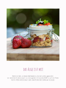 foodstyling das auge isst mit soulcooking erdbeeren vegan jogurt