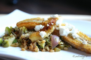 Brokkoli Einkorn mit gebratenen Bananen
