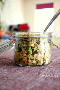 Brokkoli Tofu mit Couscous