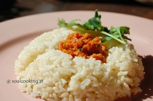 Jasminreis mit Paprikagemüse