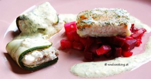 Lachs mit Dill und Zucchini-Schafkäsröllchen