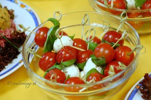 Mozarella mit Tomaten