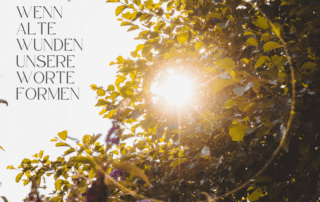 Worte aus dem Herzen. Sonne scheint durch Blätter